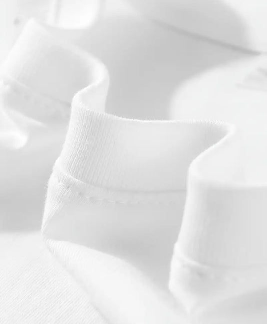 Personaliza tú camiseta 100% de algodón.